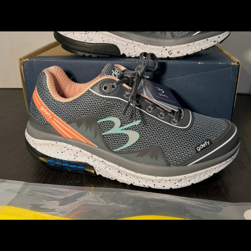 Gravity Defyer Gdefy Mighty Walk Running Shoes Sneakers Gray/Salmon Womans 10M